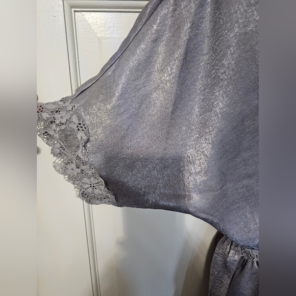 Elegant Silver Lace Kimono Top - Picture 2 of 5